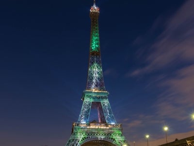 EiffelTower_870.jpg