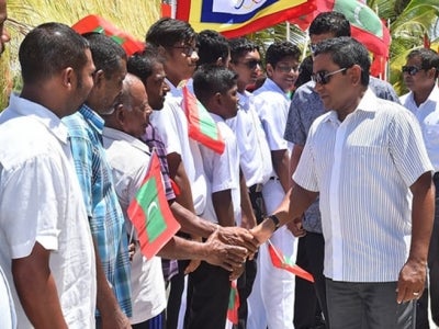 His Excellency President Abdulla Yameen Abdul Gayooom inaugurating the newly built integrated water supply system of Aa. Thoddoo island.
