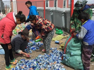 The Small Grants Programme (SGP) supports 565 projects related to chemicals with more than $16 million in funding. Many projects, such as this one in China, focus on solid waste management as a means of avoiding open burning of waste.
