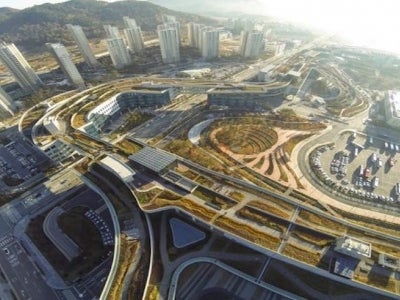 The world’s largest rooftop garden, according to the Guinness world records, on the Sejong Government.