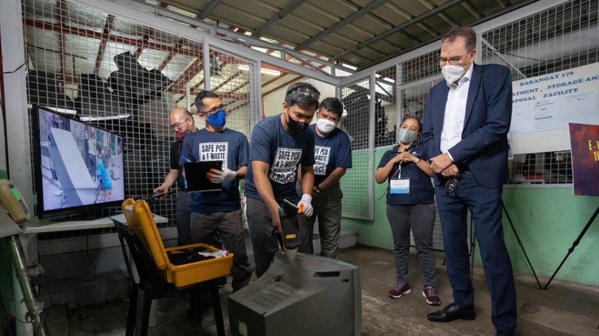 Presentation of e-waste items